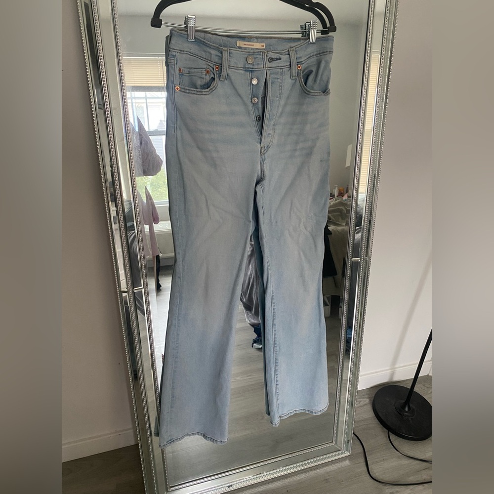 Levi Ribcage Bootcut Jeans - Picture 2 of 7